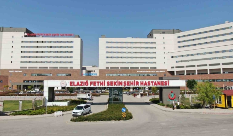 elazig-fethi-sekin-sehir-hastanesinde-v-notes-cerrahisi-ameliyatlari-basladi-PrRhOOX1.jpg