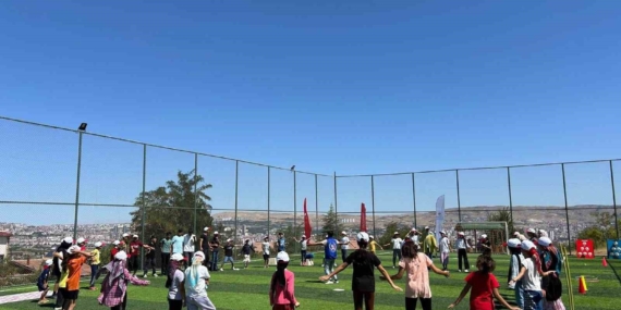 Elazığ Gençlik Merkezi'nden Yürekleri Isıtan Etkinlik Elazığ Gençlik Merkezi’nden Yürekleri Isıtan Etkinlik