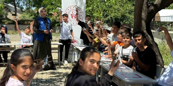 Elazığ’da Köy Okullarında Bilim ve Teknoloji Etkinlikleri Düzenlendi Elazığ’da Köy Okullarında Bilim ve Teknoloji Etkinlikleri Düzenlendi