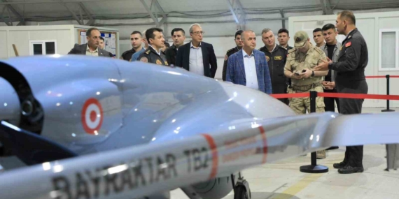 Elazığ Valisi Numan Hatipoğlu, Jandarma İHA Grup Komutanlığını Ziyaret Etti Elazığ Valisi Numan Hatipoğlu, Jandarma İHA Grup Komutanlığını Ziyaret Etti