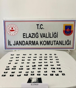 elazigda-211-adet-uyusturucu-hap-ele-gecirildi-Ej9UsiPd.jpg