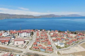 elazigda-depremden-etkilenen-sivrice-yeniden-insa-ediliyor-6gRJE9ap.jpg