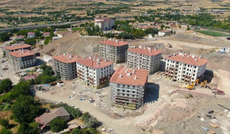 elazigda-depremzedeler-icin-142-yeni-konut-eylul-ayinda-tamamlanacak-ixraR4w7.jpg