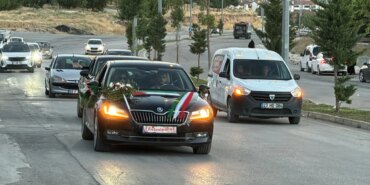 elazigda-evlenen-cift-gelin-arabasini-filistin-bayraginin-renkleriyle-susledi-R9ZEUlY6.jpg
