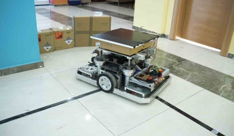 elazigda-gelistirilen-robot-15-ton-yuk-kaldirabiliyor-YL2Baj1c.jpg