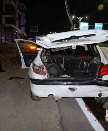 elazigda-iki-otomobil-carpisti-1-kisi-yaralandi-elq7ITQ6.jpg