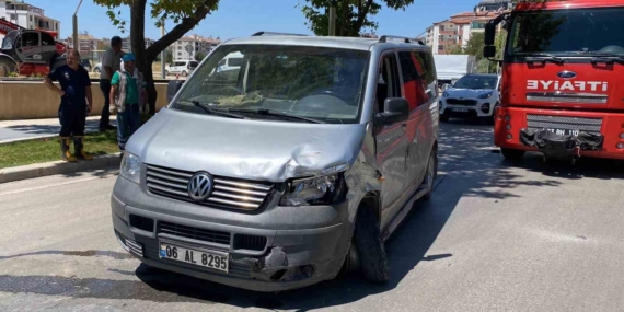 Elazığ’da trafik kazası: 2 yaralı Elazığ’da trafik kazası: 2 yaralı