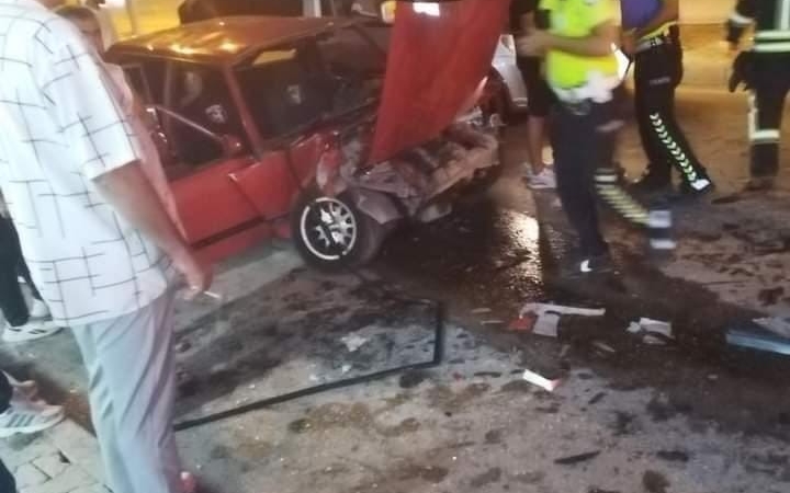 elazigda-trafik-kazasinda-3-kisi-yaralandi-tWvKHBMU.jpg