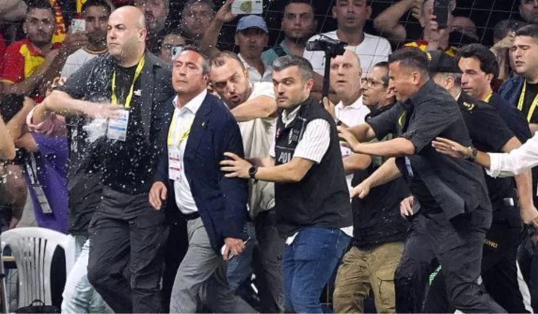 fenerbahce-goztepe-ali-koc-u-iterek-dusuren-17731845_amp