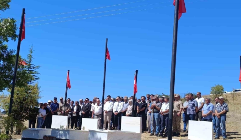 guneybasi-sehitleri-sehadet-yildonumunde-duzenlenen-programla-anildi-gduOnryO.jpg