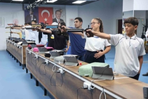ikonik-atisiyla-dunya-gundemine-oturmustu-cocuklara-da-ilham-oldu-GjF1EdQv.jpg