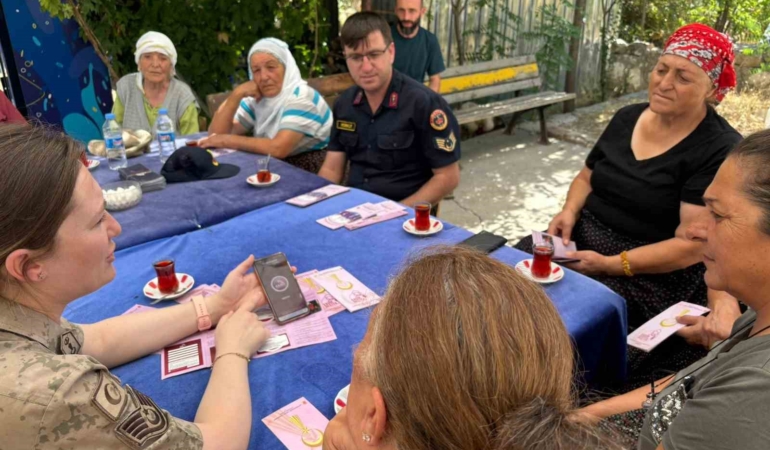 jandarmadan-kades-bilgilendirmesi-3UgTZB2F.jpg