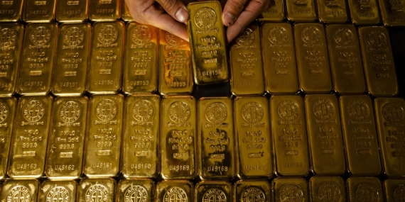 Altın Fiyatları Neden Artıyor? 2024’te Altın Yatırımı İçin Doğru Zaman Mı?