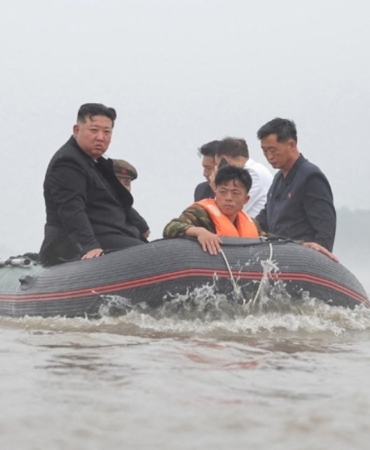 kuzey-kore-sular-altinda-kim-jong-un-bolgeyi-ziyaret-etti-AhKI6wG7.jpg