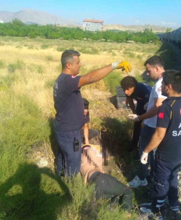 malatyada-feci-kaza-tren-kazasinda-anne-ve-2-cocugu-hayatini-kaybetti-ysMcmfbi.jpg