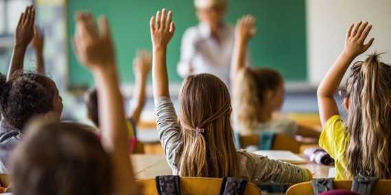 Özel Okulların Fiyatı Uçtu: Kitap Ücretleri de 80 Bin TL'ye Ulaştı Özel Okulların Fiyatı Uçtu: Kitap Ücretleri de 80 Bin TL’ye Ulaştı