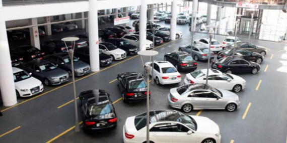 Otomobil piyasasında daralma devam ediyor: Satışlar yüzde 17,5 geriledi Otomobil piyasasında daralma devam ediyor: Satışlar yüzde 17,5 geriledi