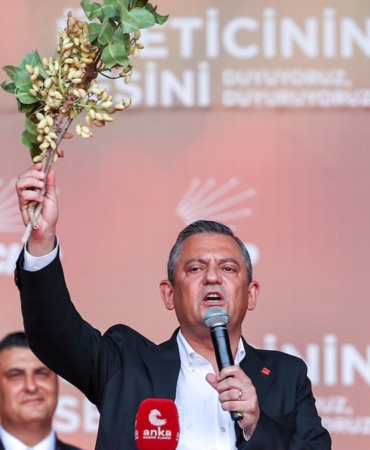 ozgur-ozel-cumhurbaskani-adayi-degilim-chpyi-iktidara-tasimaya-adayim-sNJRayIA.jpg