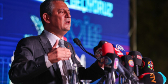 Özgür Özel'den yerel seçim yorumu: Yolun sonu görülüyor Özgür Özel’den yerel seçim yorumu: Yolun sonu görülüyor