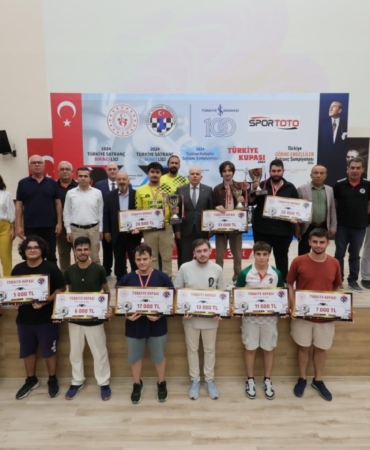 satrancta-mirac-melih-topuz-2-oldu-OtIN3B1V.jpg