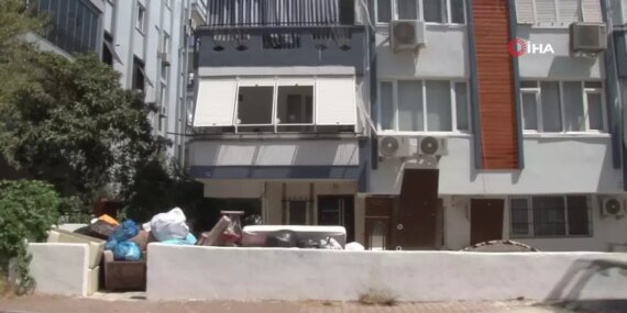 Tahliye Taahhüdü Anne ve Kızını Sokakta Bıraktı Tahliye Taahhüdü Anne ve Kızını Sokakta Bıraktı