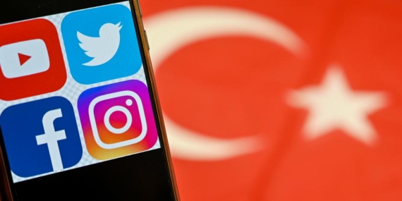 Türkiye'de Instagram'a erişim engeli getirildi Türkiye’de Instagram’a erişim engeli getirildi