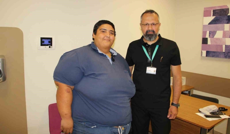 yurumekte-bile-zorluk-cekiyordu-248-kiloda-tup-mide-ameliyati-oldu-JNfYjNau.jpg