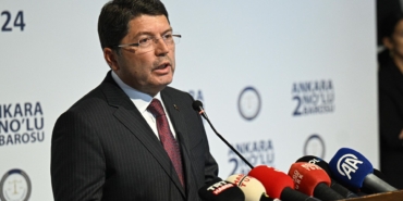 adalet-bakani-yilmaz-tunc-yargi-bagimsizdir-askeri-disipline-aykiri-hareketlere-izin-verilmeyecek-KTLWsnm4.jpg