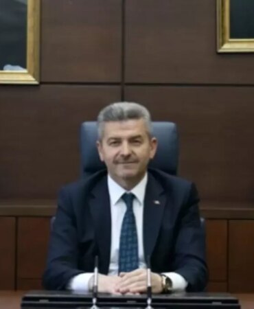 Artvin Valisi kimdir? Yeni Artvin Valisi Turan Ergün kimdir, aslen nereli, yaşı kaç? artvin-valisi-kimdir-yeni-artvin-valisi-turan-ergun-kimdir-aslen-nereli-yasi-kac-3O2R72WO.jpg