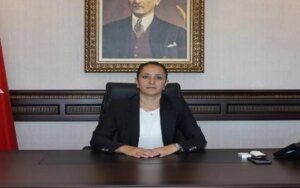 burdur-valisi-kimdir-yeni-burdur-valisi-tulay-baydar-bilgihan-kimdir-aslen-nereli-yasi-kac-zLgDfzhg.jpg