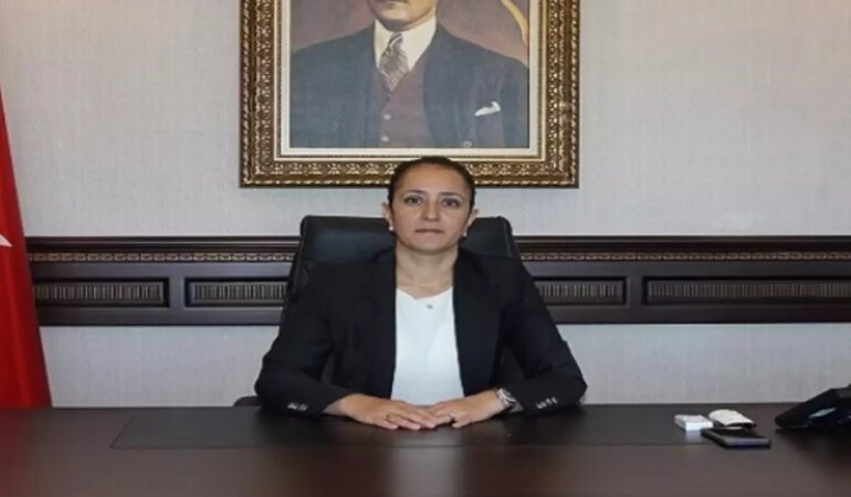 burdur-valisi-kimdir-yeni-burdur-valisi-tulay-baydar-bilgihan-kimdir-aslen-nereli-yasi-kac-zLgDfzhg.jpg