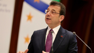 chp-liderleri-ekrem-imamoglunun-davasi-icin-istanbulda-toplaniyor-fByAN6bR.jpg