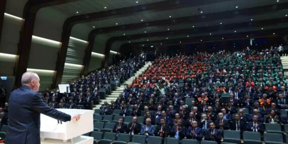 Cumhurbaşkanı Erdoğan: "Türkiye'nin Yeni ve Özgürlükçü Bir Anayasaya İhtiyacı Var" Cumhurbaşkanı Erdoğan: “Türkiye’nin Yeni ve Özgürlükçü Bir Anayasaya İhtiyacı Var”