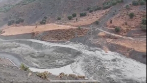 elazig-paluda-siddetli-yagis-sele-sebep-oldu-10-koy-yolu-ulasima-kapandi-QUqxnDVT.jpg