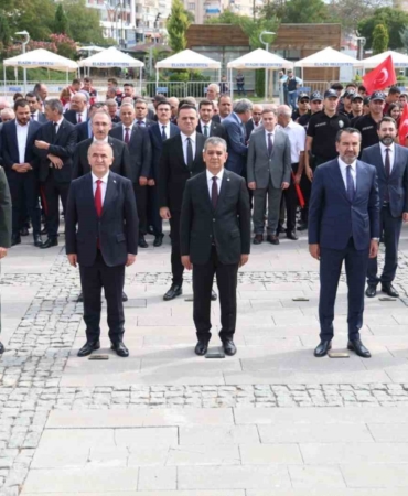 elazigda-19-eylul-gaziler-gunu-yuruyusu-gerceklestirildi-FGd4GHAf.jpg