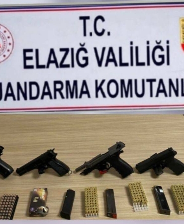 elazigda-4-adet-ruhsatiz-tabanca-ele-gecirildi-CajRH6PU.jpg
