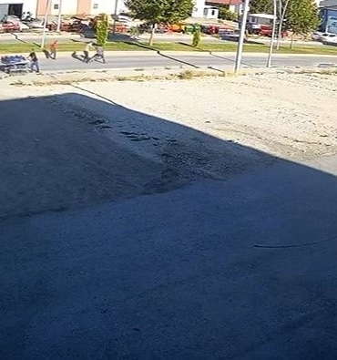 elazigda-bisiklet-yayaya-carpti-fStNLuIv.jpg