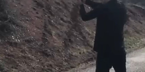 Elazığ’da Havaya Ateş Eden Şahıs Jandarma Tarafından Yakalandı Elazığ’da Havaya Ateş Eden Şahıs Jandarma Tarafından Yakalandı