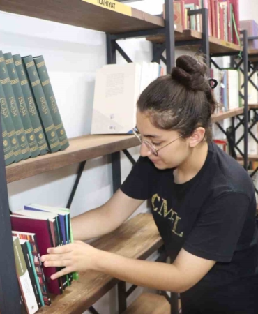 elazigda-hediyem-kitap-olsun-kampanyasi-rCIGQLca.jpg