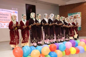 elazigda-ilkogretim-haftasi-renkli-goruntuler-olusturdu-AViM6pqT.jpg