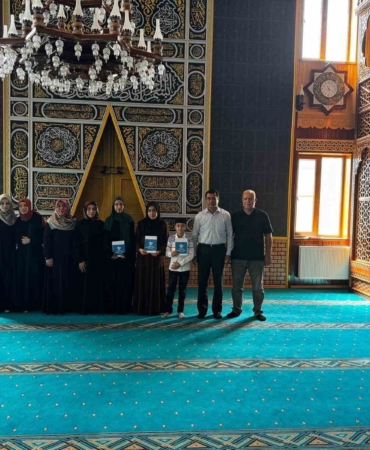 elazigda-kuran-i-kerimi-yuzune-guzel-okuma-il-yarismasi-yapildi-kDN9eYu2.jpg