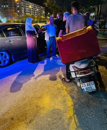 elazigda-otomobil-ile-motosiklet-carpisti-1-kisi-yaralandi-lIIJN5Oa.jpg