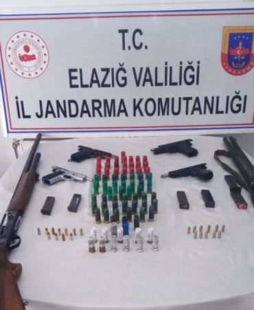 elazigda-ruhsatsiz-silah-operasyonu-2-gozalti-7ZOchOmA.jpg