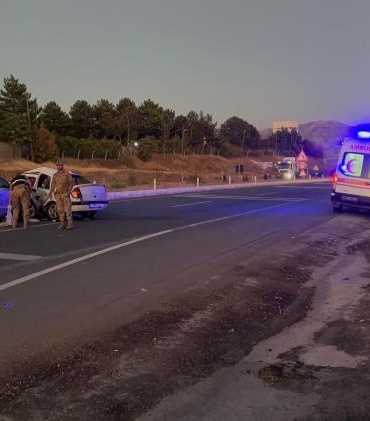 elazigda-trafik-kazasi-8-kisi-yaralandi-6r2hX3zl.jpg