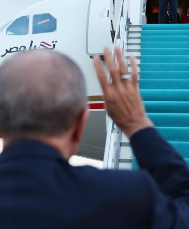 erdogan-misir-cumhurbaskani-sisiyi-rabia-ile-ugurladi-kzm5A1fS.jpg