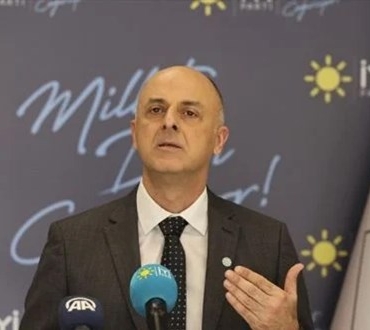 iyi-parti-izmir-milletvekili-umit-ozlale-partisinden-istifa-etti-uEtYqAIn.jpg