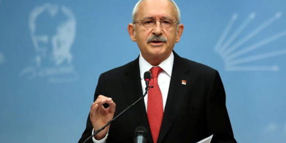 Kılıçdaroğlu'ndan Erdoğan'a Teğmenlerin Yemini Üzerinden Sert Eleştiri Kılıçdaroğlu’ndan Erdoğan’a Teğmenlerin Yemini Üzerinden Sert Eleştiri