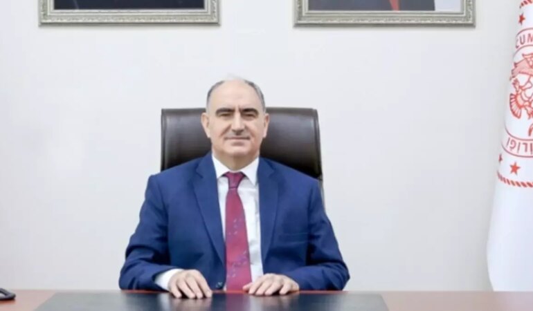 manisa-valisi-kimdir-yeni-manisa-valisi-vahdettin-ozkan-kimdir-aslen-nereli-yasi-kac-iXJwuYha.jpg
