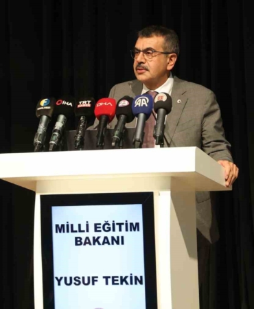 milli-egitim-bakani-yusuf-tekin-elazigda-duzenlenen-calistaya-katildi-hgb54pPP.jpg
