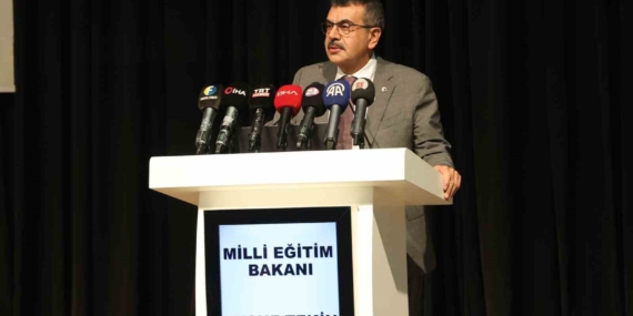 Milli Eğitim Bakanı Yusuf Tekin Elazığ'da Düzenlenen Çalıştaya Katıldı Milli Eğitim Bakanı Yusuf Tekin Elazığ’da Düzenlenen Çalıştaya Katıldı